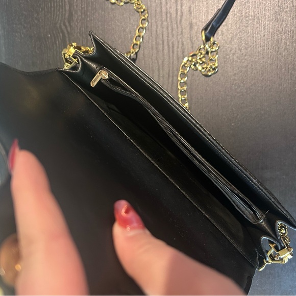 Inspired Black Quilted Bag With Gold Hardwear - Picture 4 of 5